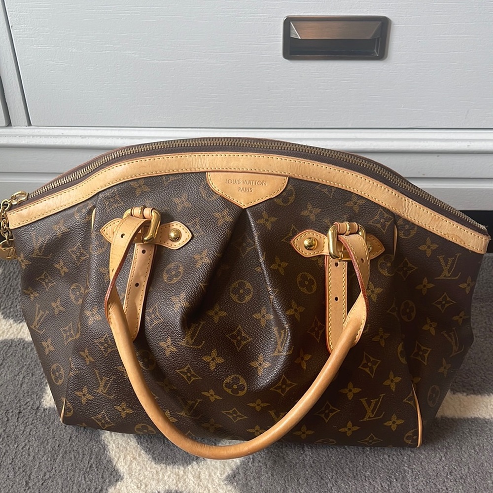 Authentic: Louis Vuitton Tivoli GM bought in 2010